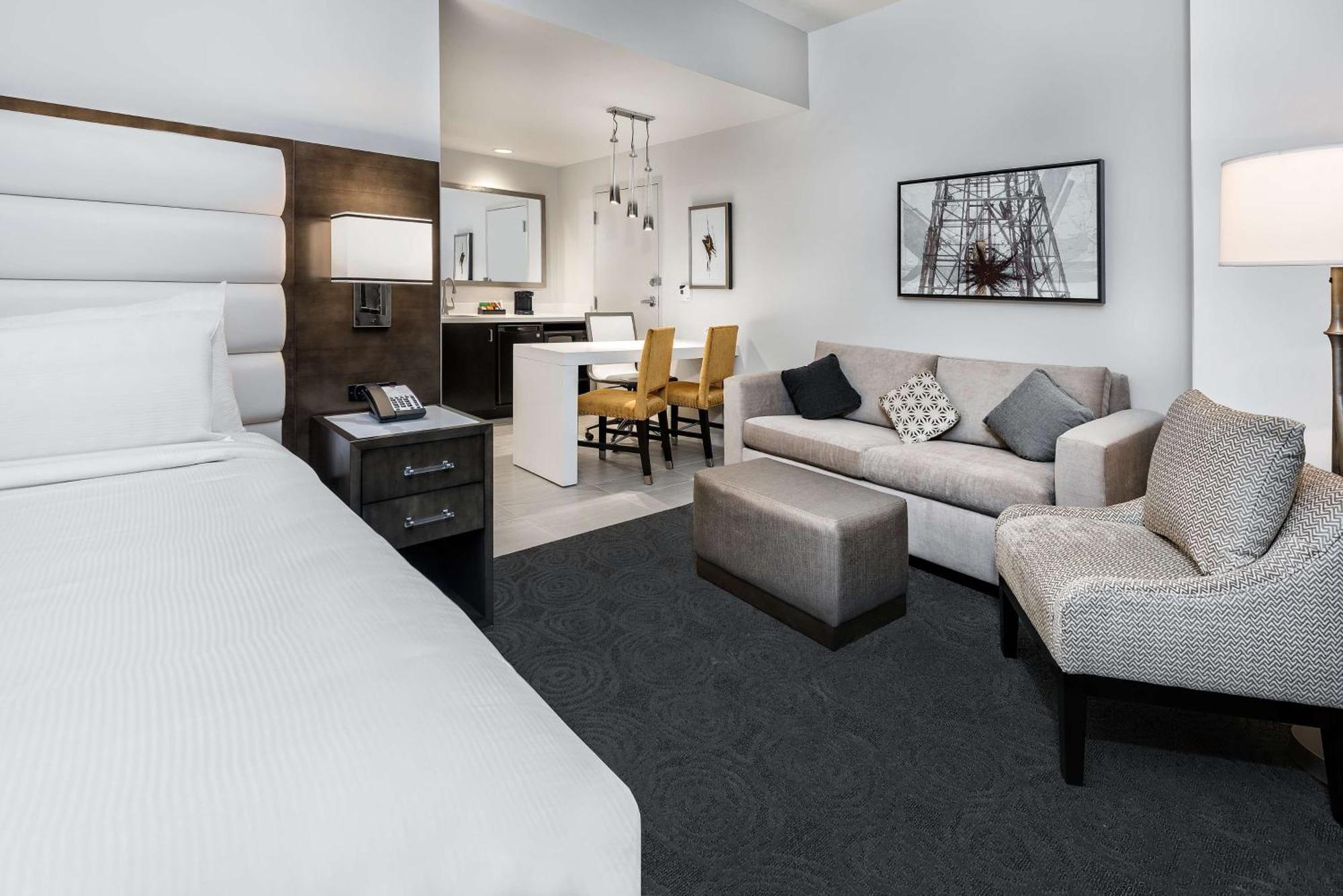Embassy Suites By Hilton Houston West - Katy Luaran gambar